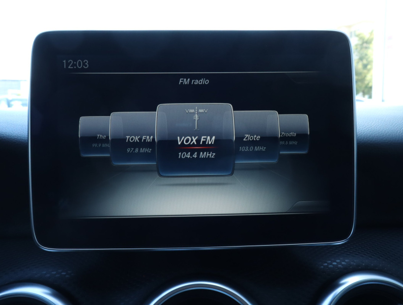 Mercedes-Benz A, 2016