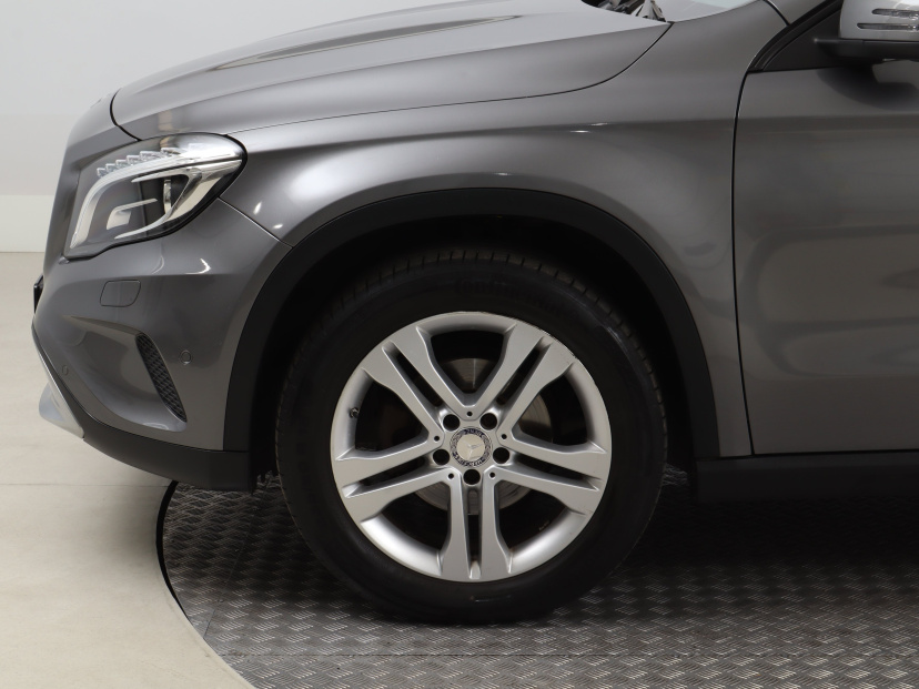Mercedes-Benz GLA, 2016
