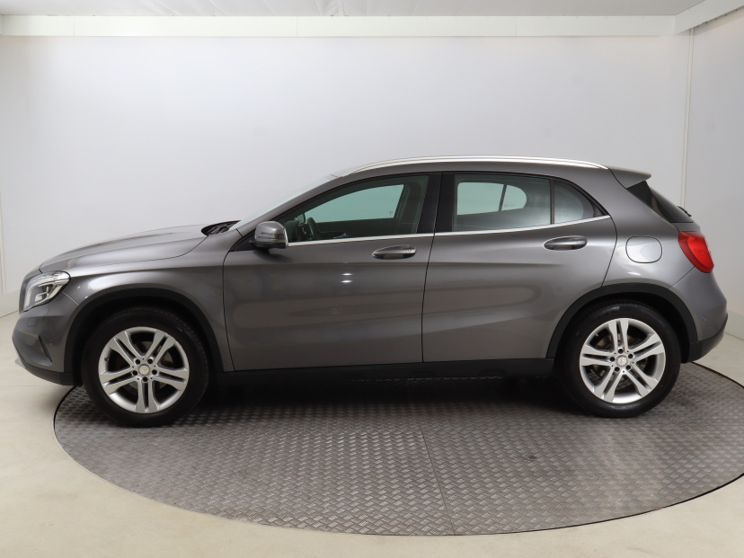 Mercedes-Benz GLA, 2016