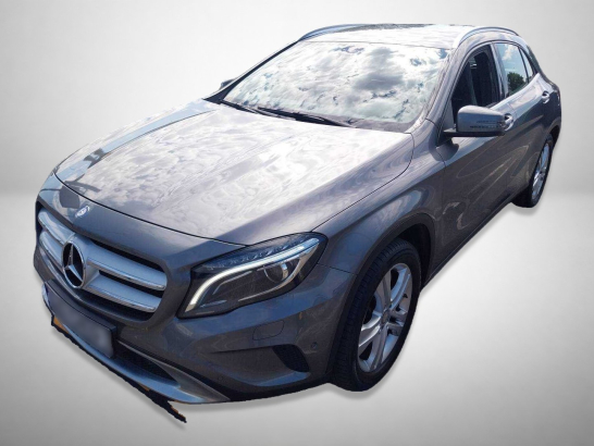 Mercedes-Benz GLA 200