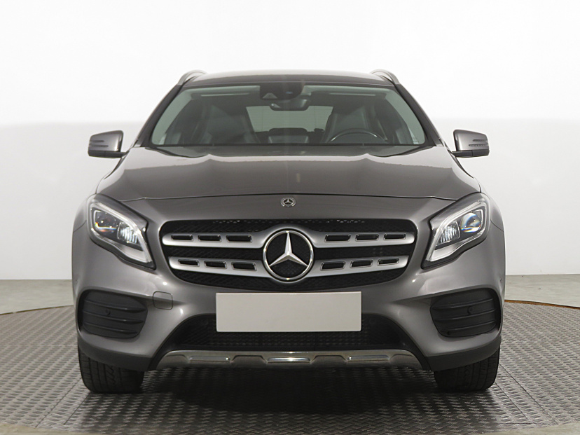Mercedes-Benz GLA, 2020