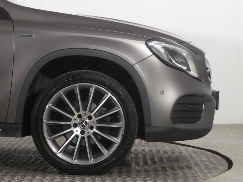 Mercedes-Benz GLA, 2020