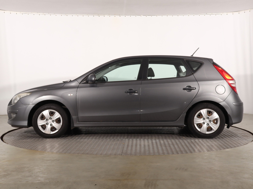 Hyundai i30, 2010