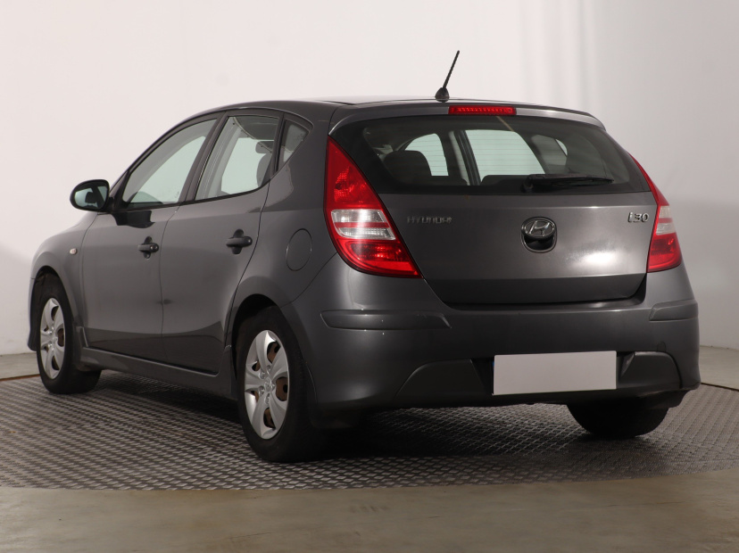 Hyundai i30, 2010