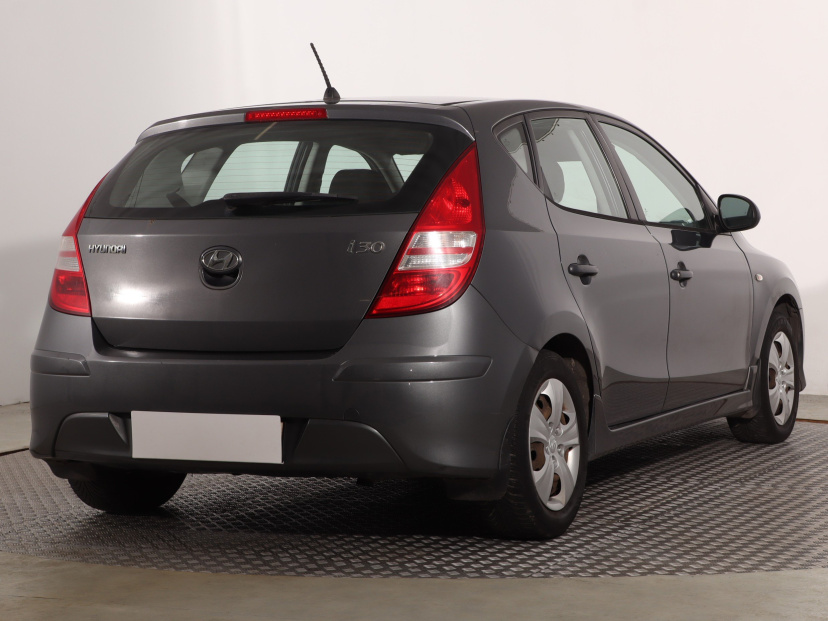 Hyundai i30, 2010