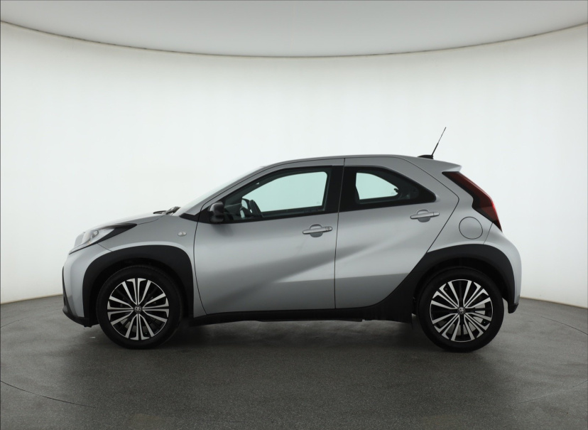 Toyota Aygo X, 2022