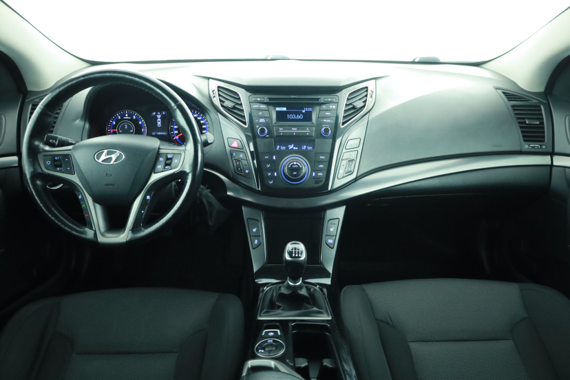 Hyundai i40, 2015