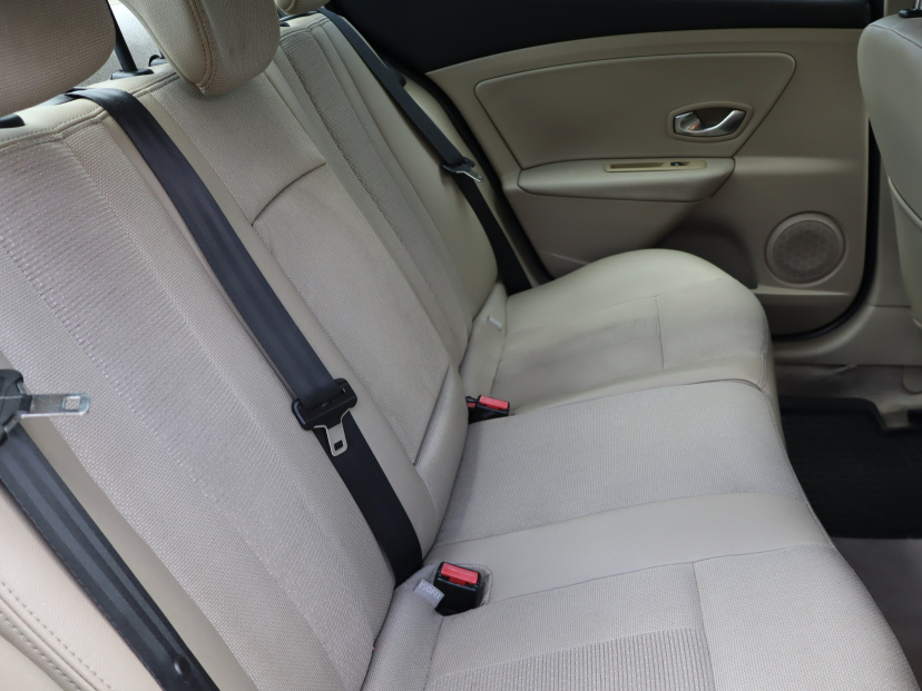Renault Fluence, 2011