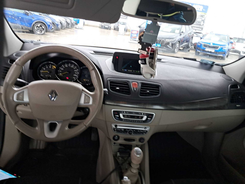 Renault Fluence, 2011