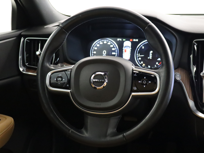 Volvo V60 Cross Country, 2020
