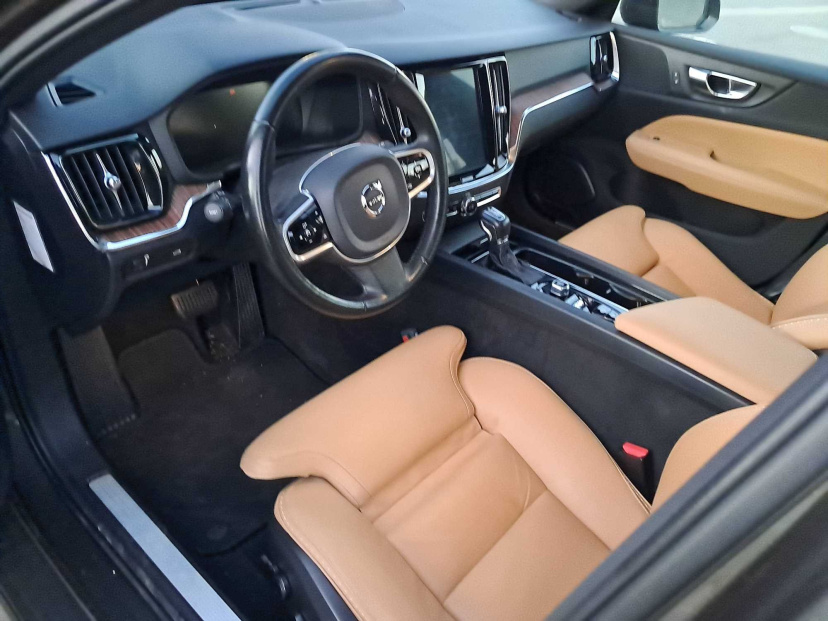 Volvo V60 Cross Country, 2020