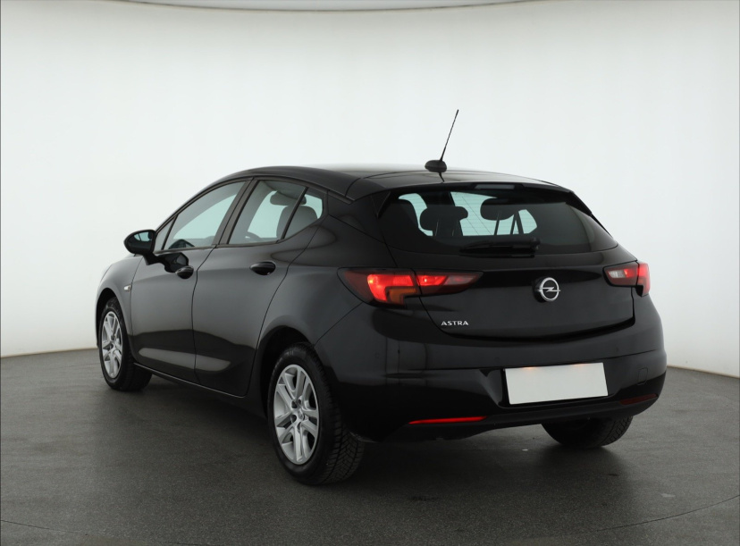 Opel Astra, 2020