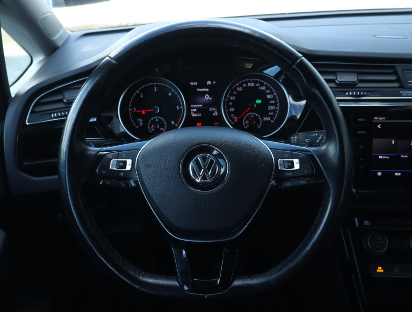 Volkswagen Touran, 2019