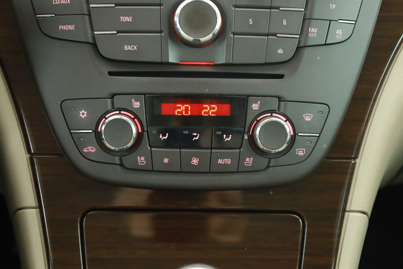 Opel Insignia, 2012
