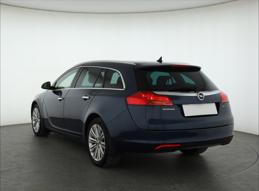 Opel Insignia, 2012