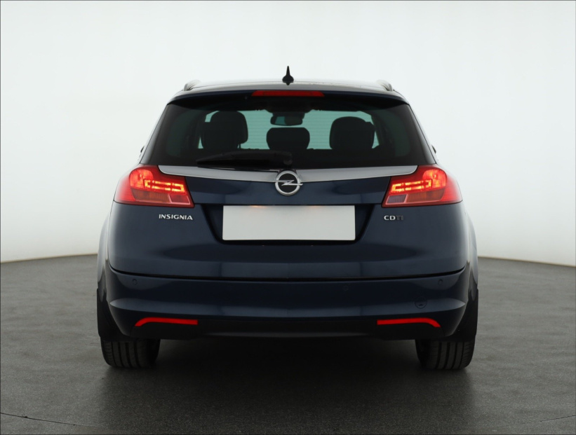 Opel Insignia, 2012