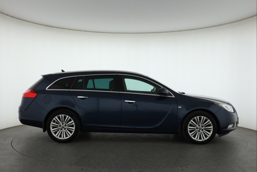 Opel Insignia, 2012