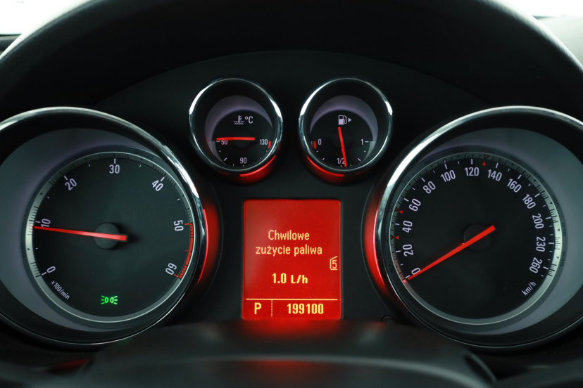 Opel Insignia, 2011