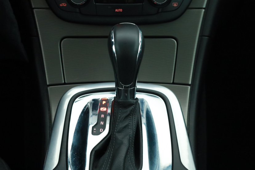 Opel Insignia, 2011