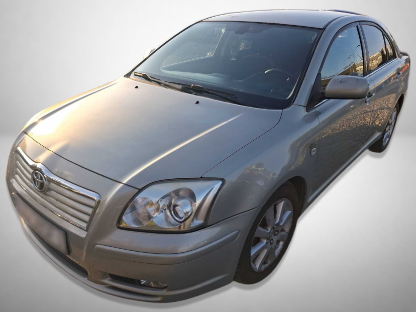 Toyota Avensis, 2004