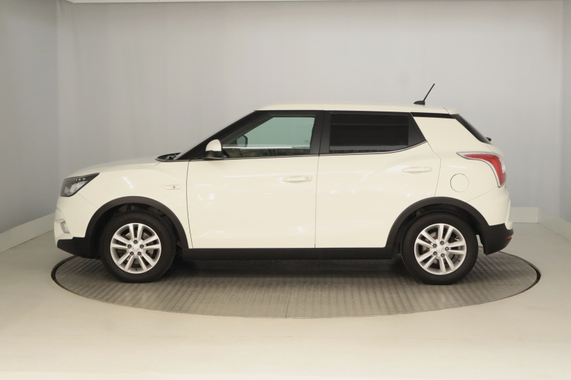 SsangYong Tivoli, 2015