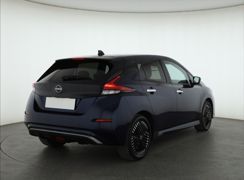 Nissan Leaf, 2022