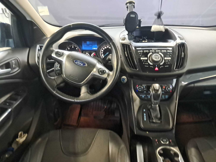 Ford Kuga, 2013