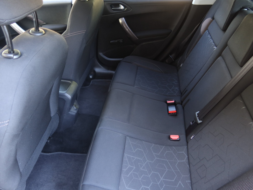 Peugeot 2008, 2013