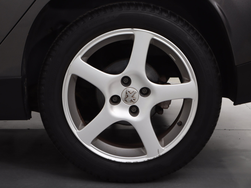 Peugeot 2008, 2013