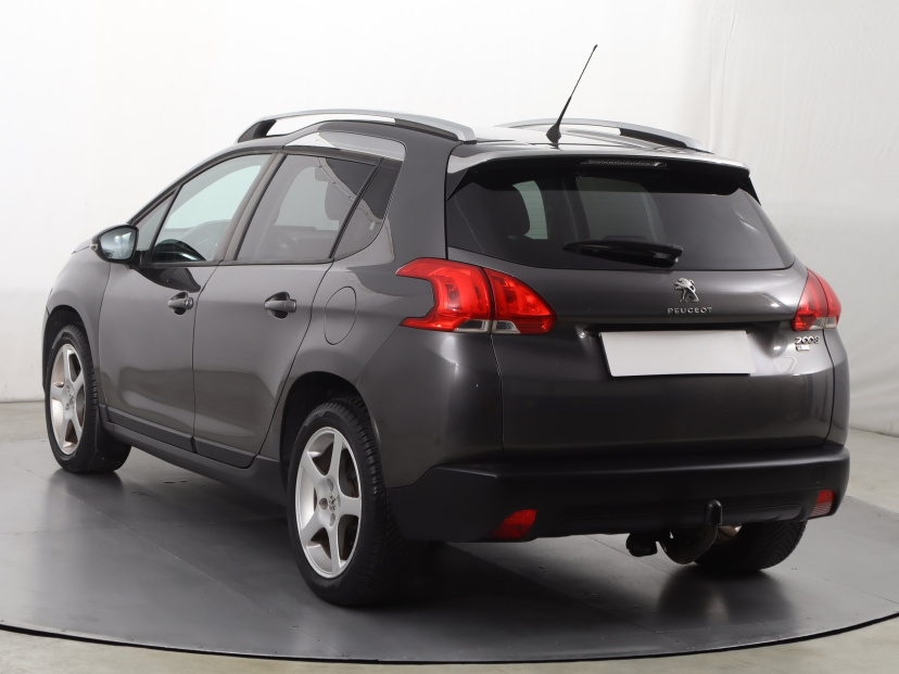 Peugeot 2008, 2013