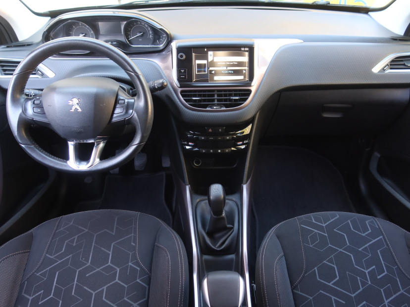 Peugeot 2008, 2013