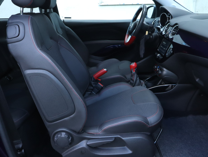 Opel Adam, 2017
