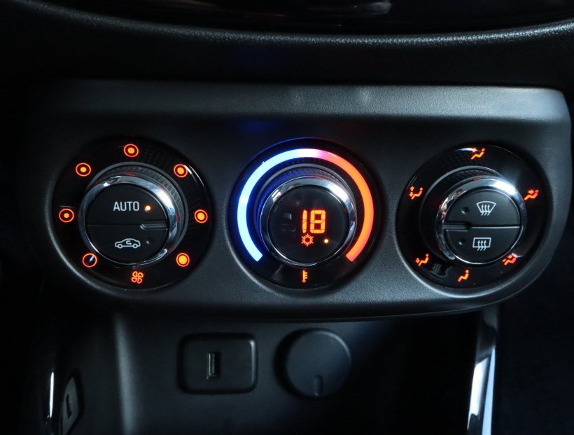 Opel Adam, 2017