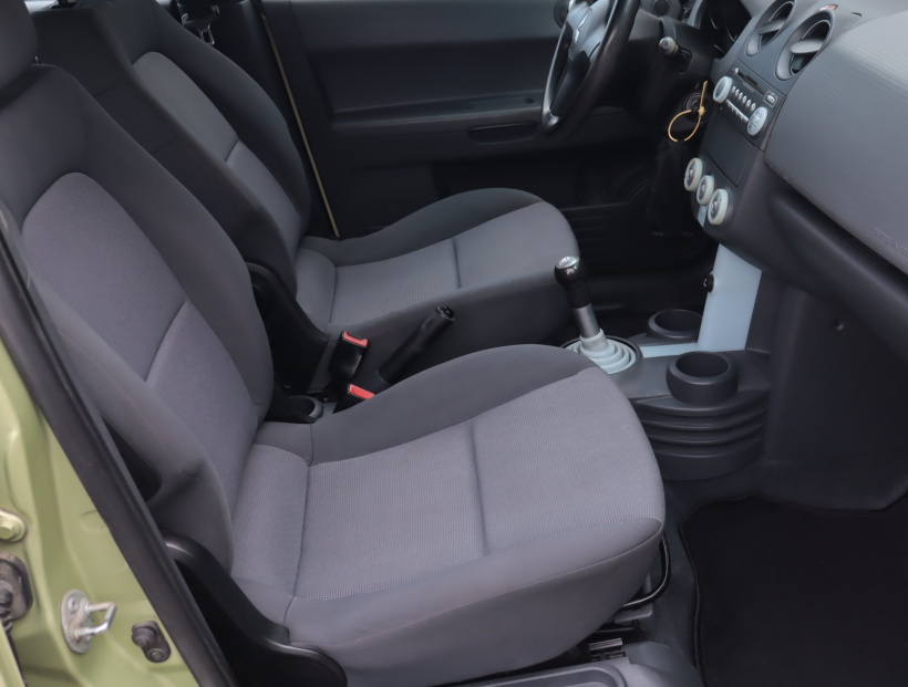 Mitsubishi Colt, 2005