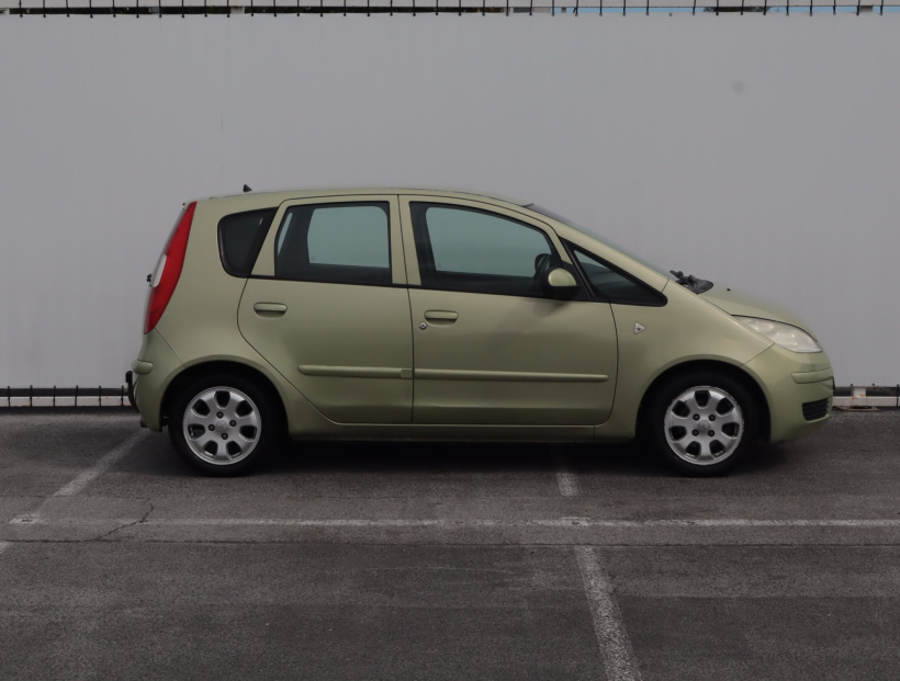 Mitsubishi Colt, 2005