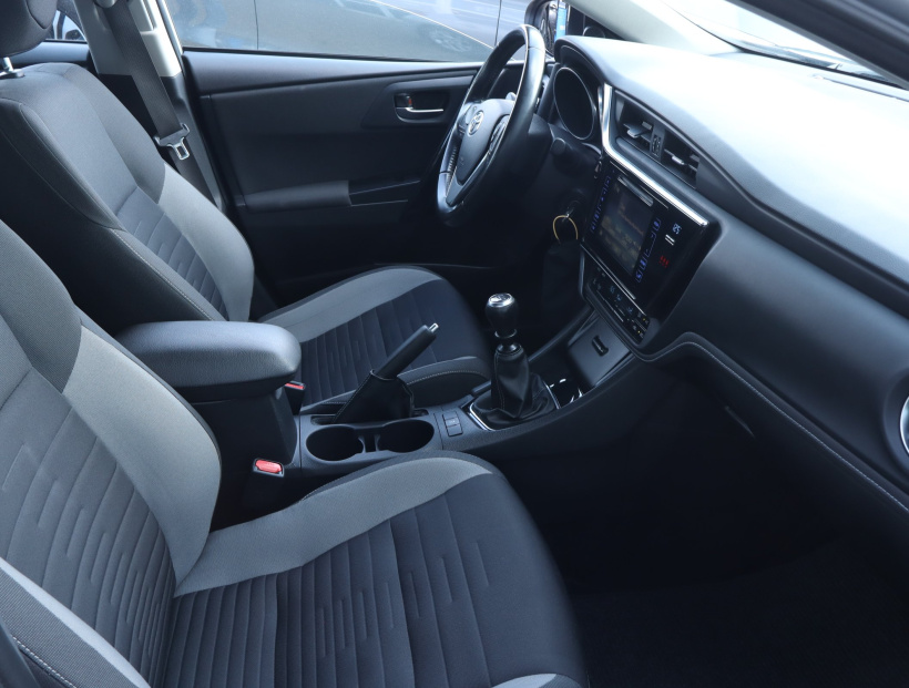 Toyota Auris, 2017