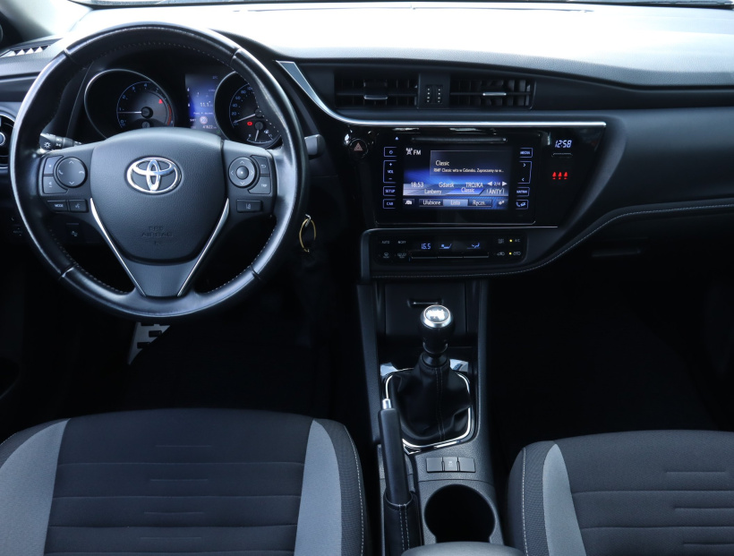 Toyota Auris, 2017