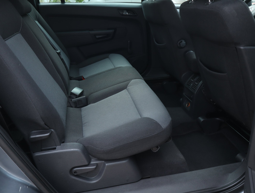 Opel Zafira, 2005