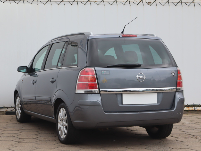 Opel Zafira, 2005