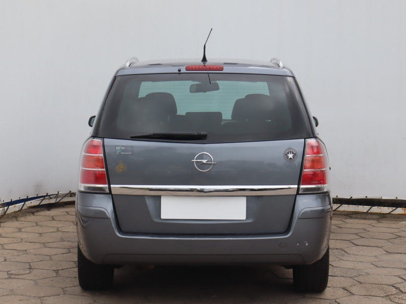 Opel Zafira, 2005