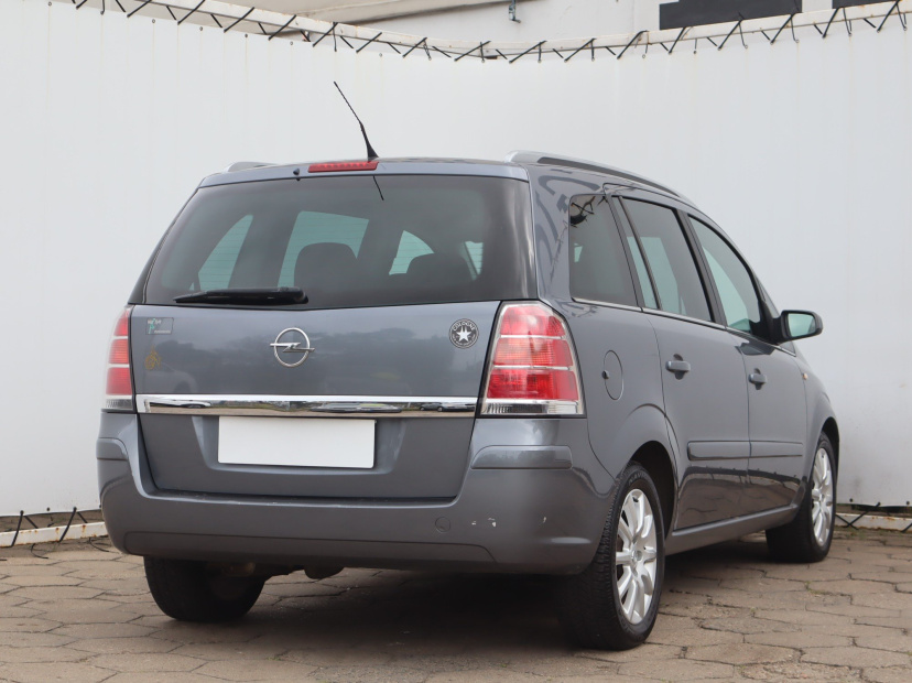 Opel Zafira, 2005