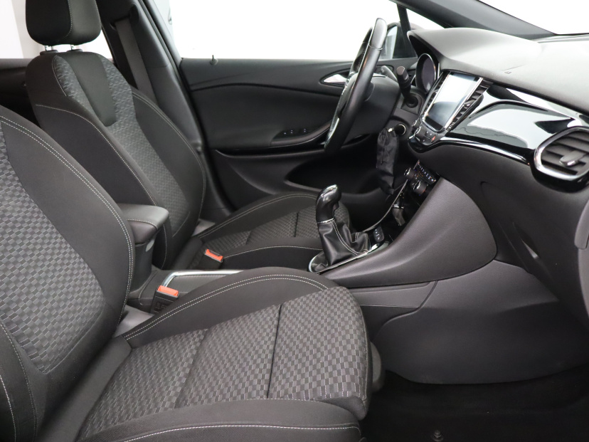 Opel Astra, 2017