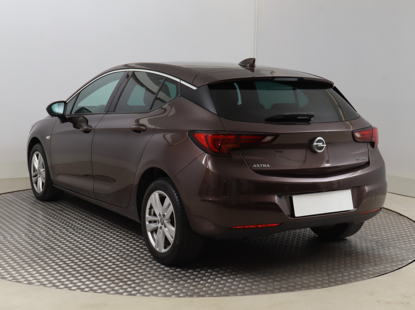 Opel Astra, 2017