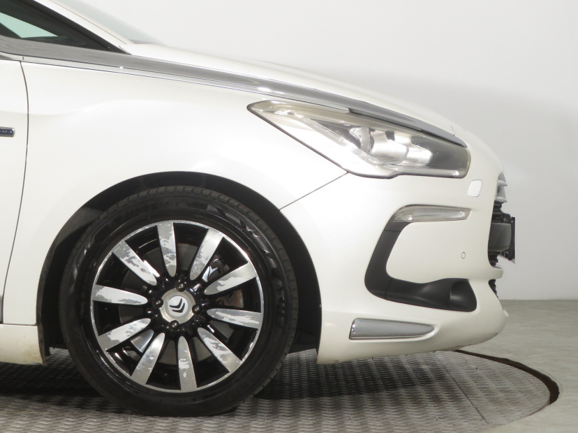 Citroen DS5, 2012