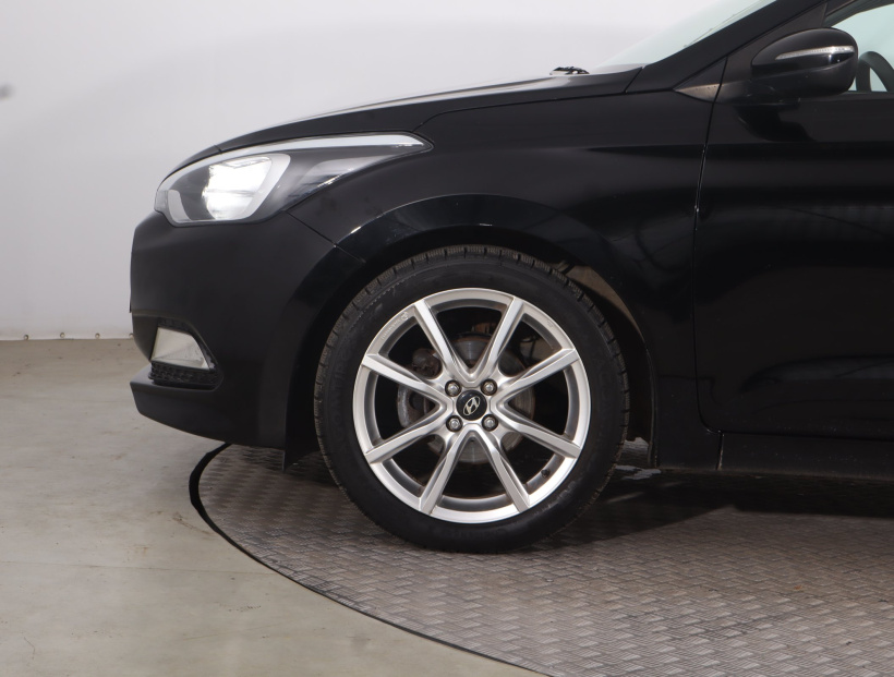 Hyundai i20, 2015