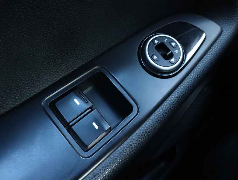 Hyundai i20, 2015