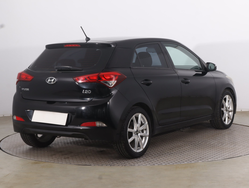 Hyundai i20, 2015