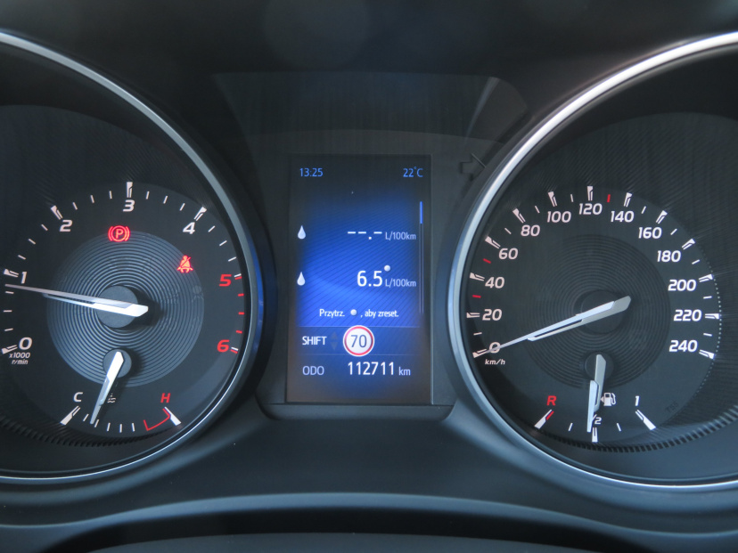 Toyota Avensis, 2015