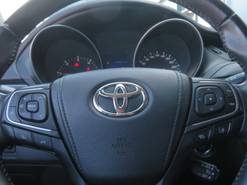 Toyota Avensis, 2015