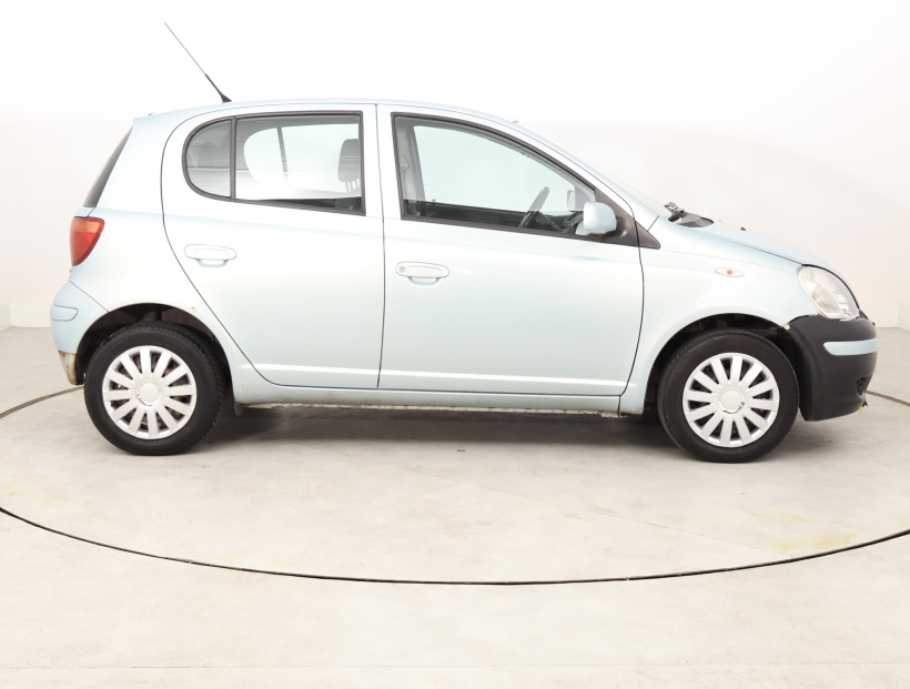 Toyota Yaris, 2005